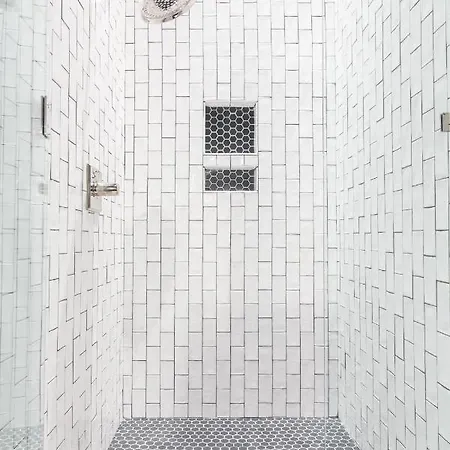 506 Lofts Apartment *