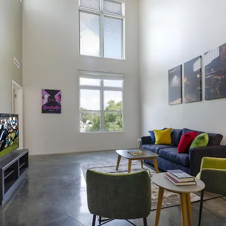 Acklen Flats By Hosteeva 4*