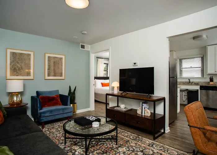 Abode Nashville - Marathon Village Near Downtown