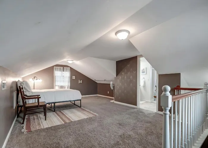 3 Bd 2 Bath Home Walking Distance To Nations