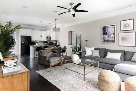 The Belmont House - Walk To 12 South