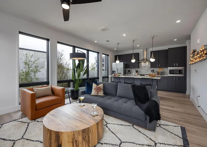 Cowboy Condo - Odyssey - Heart Of Midtown