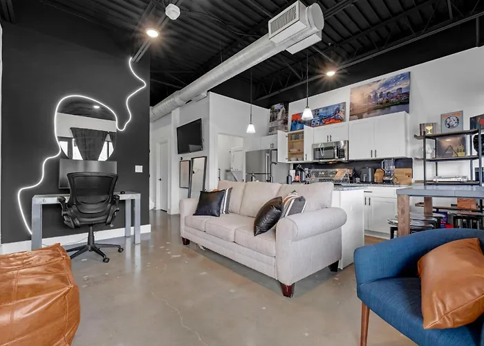 New Studio Sleeps 4 - 7 Mins To Dwtn
