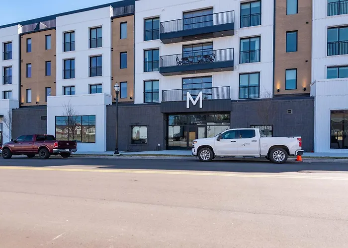 Downtown Dolly - Stylish Airy And Cozy