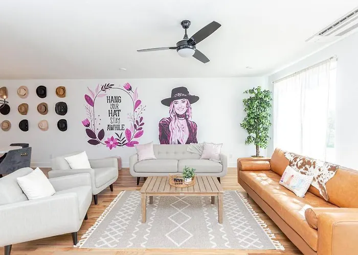 New! Beautiful Murals, Rooftop Deck & Karaoke!