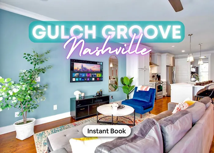 Lux Nashville Retreat 12 Beds Games Bar