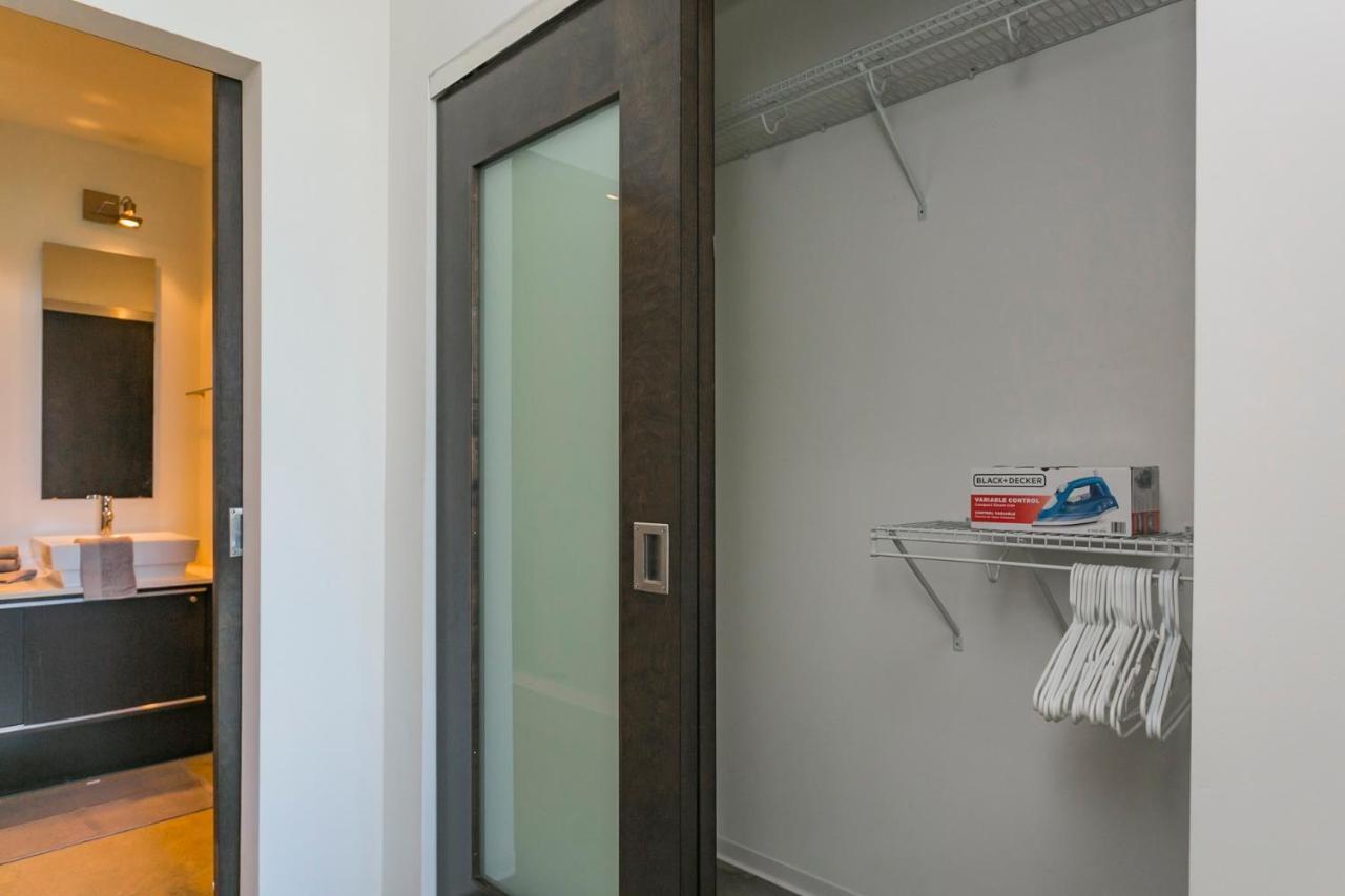 Mid Century Modern Downtown 30+ Night Min *