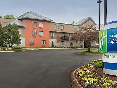 Hotel Express Airport By Ihg