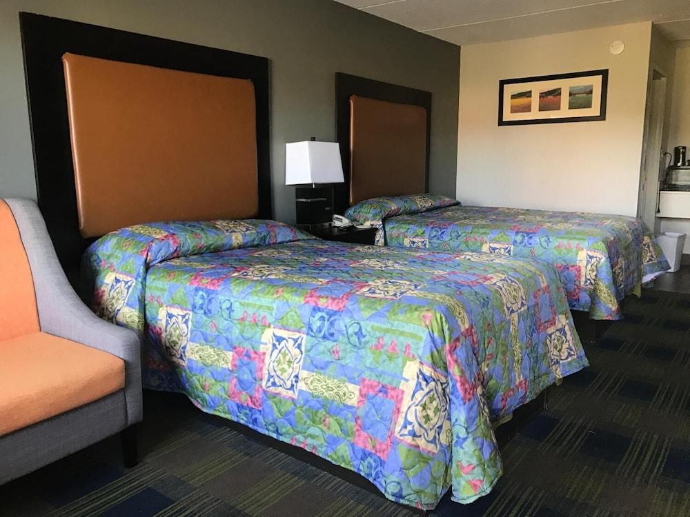 Lotus And Motel Nashville