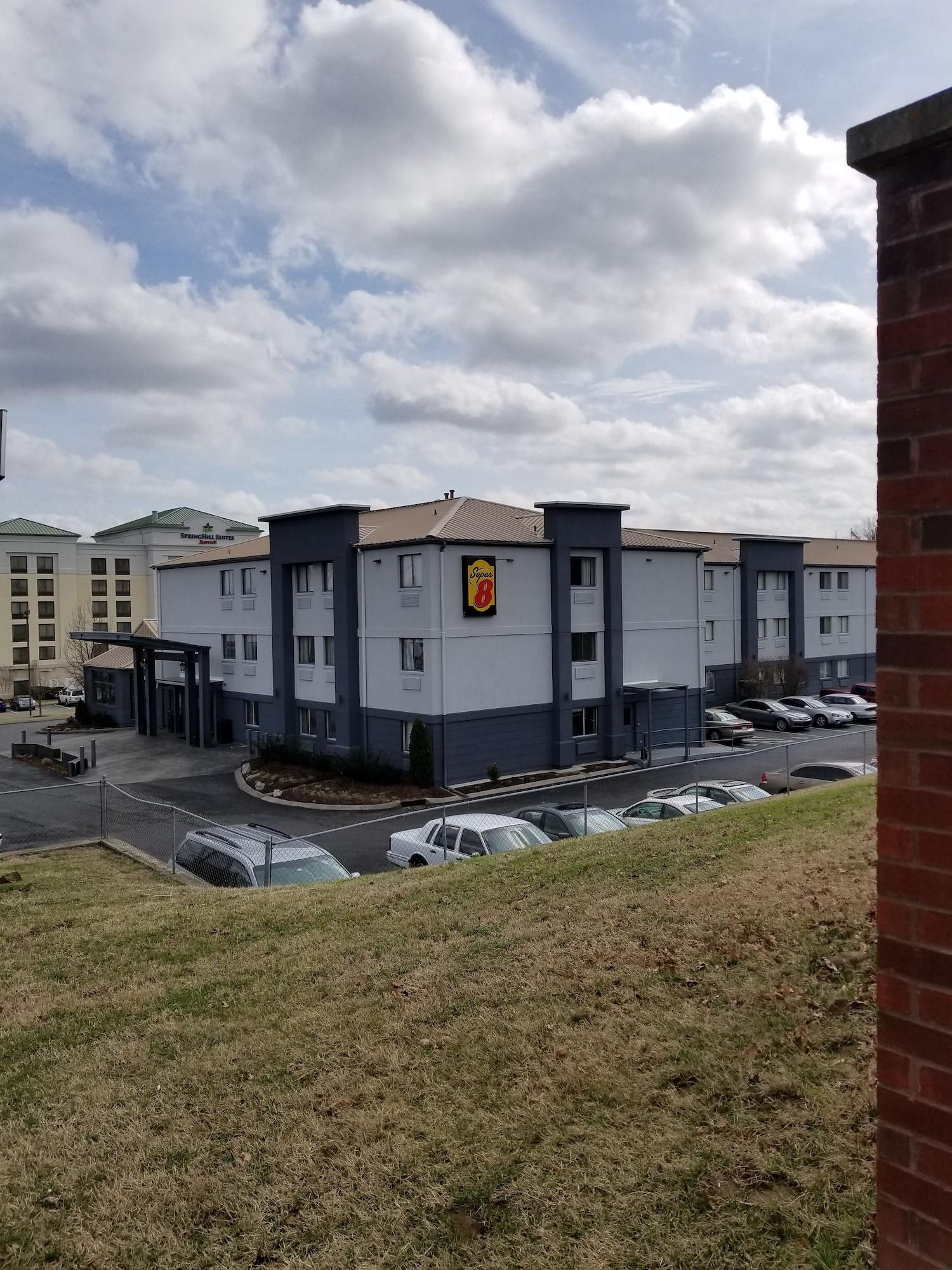 Luxe Hotel 2*