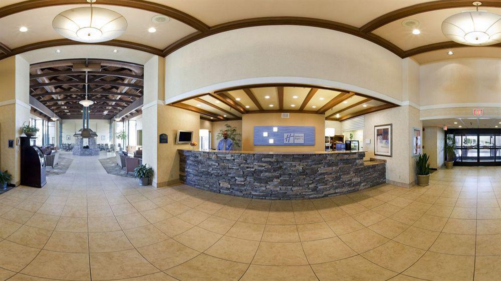 Express Airport By Ihg Nashville