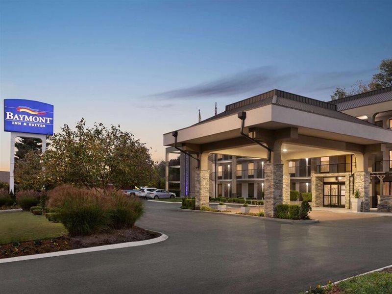 Hotel Baymont By Wyndham Airport