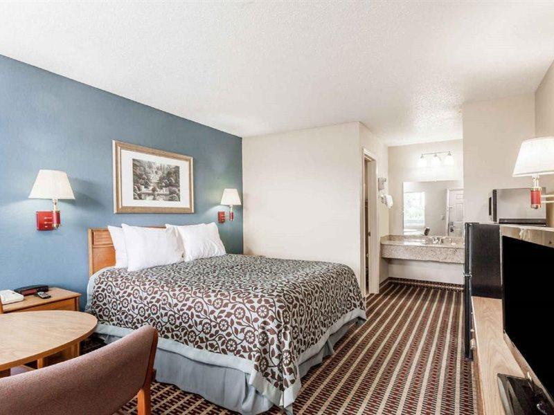 Days By Wyndham N Opryland/grand Ole Opry Nashville