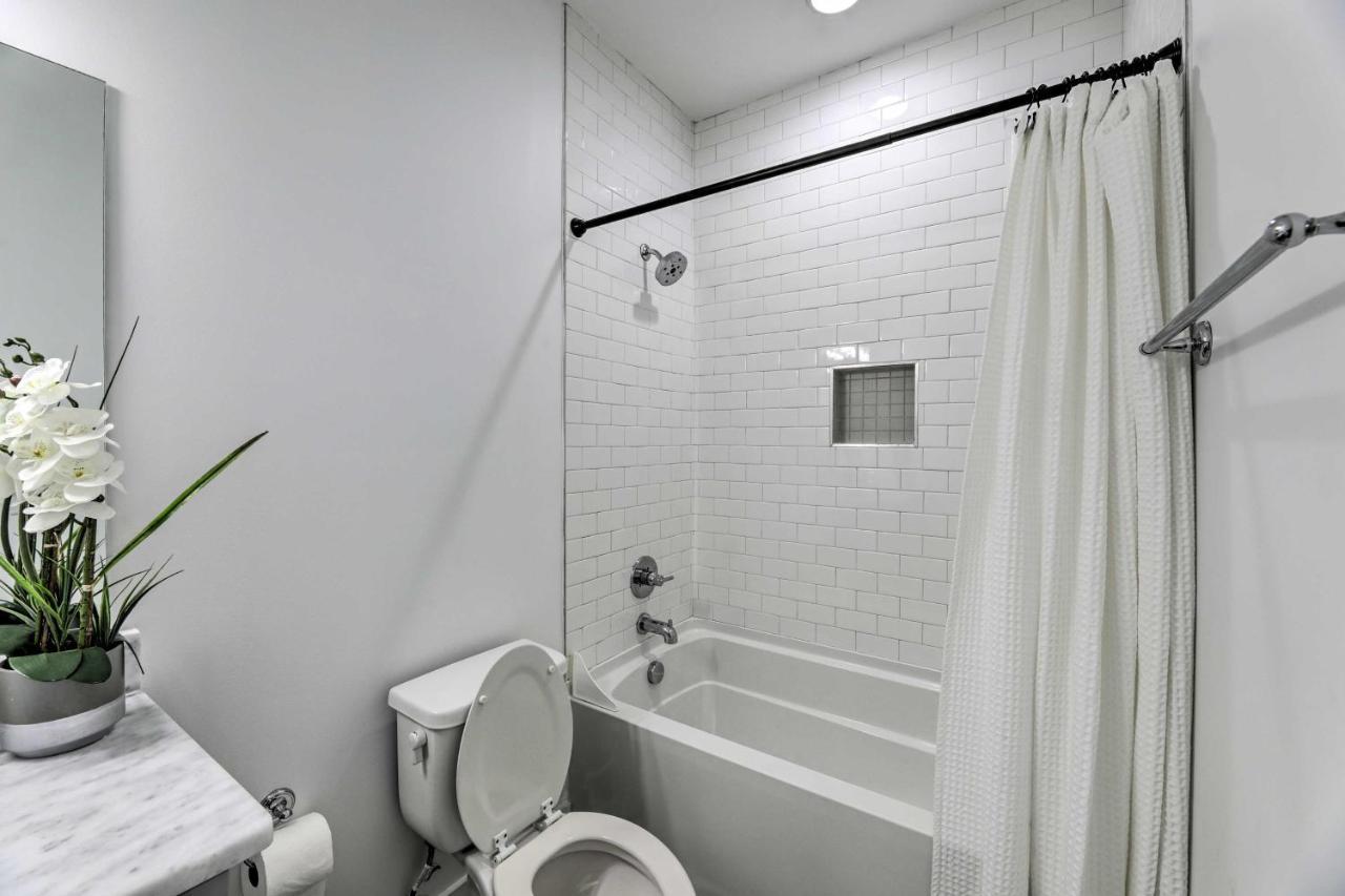 With Rooftop Deck Less Than 2 Mi To Dtwn Holiday home *