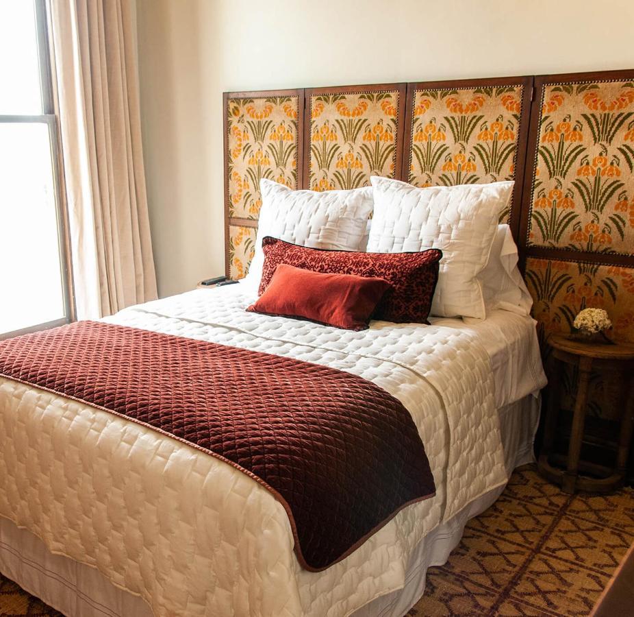 Lord & Liberty Hotel, Henrie House Guest house