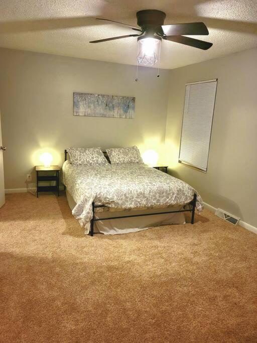 Apartment Cheerful 3 Bedroom Townhouse In Central Nashville
