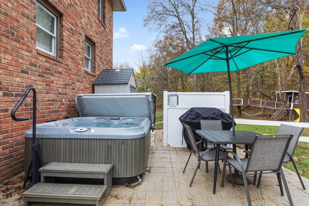 Apartment Brenda Lee History 2br Pool Hot Tub Nashville