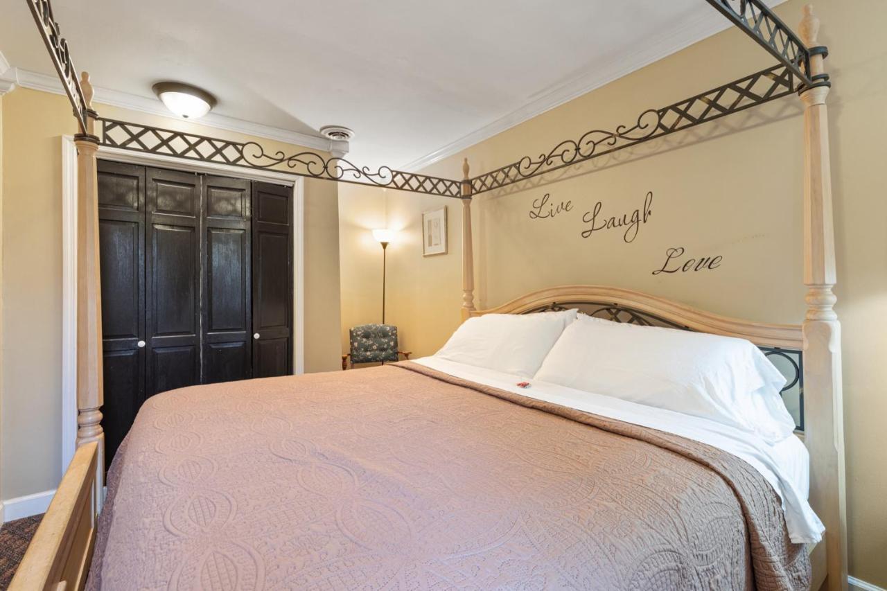 Brenda Lee History 2br Pool Hot Tub Apartment