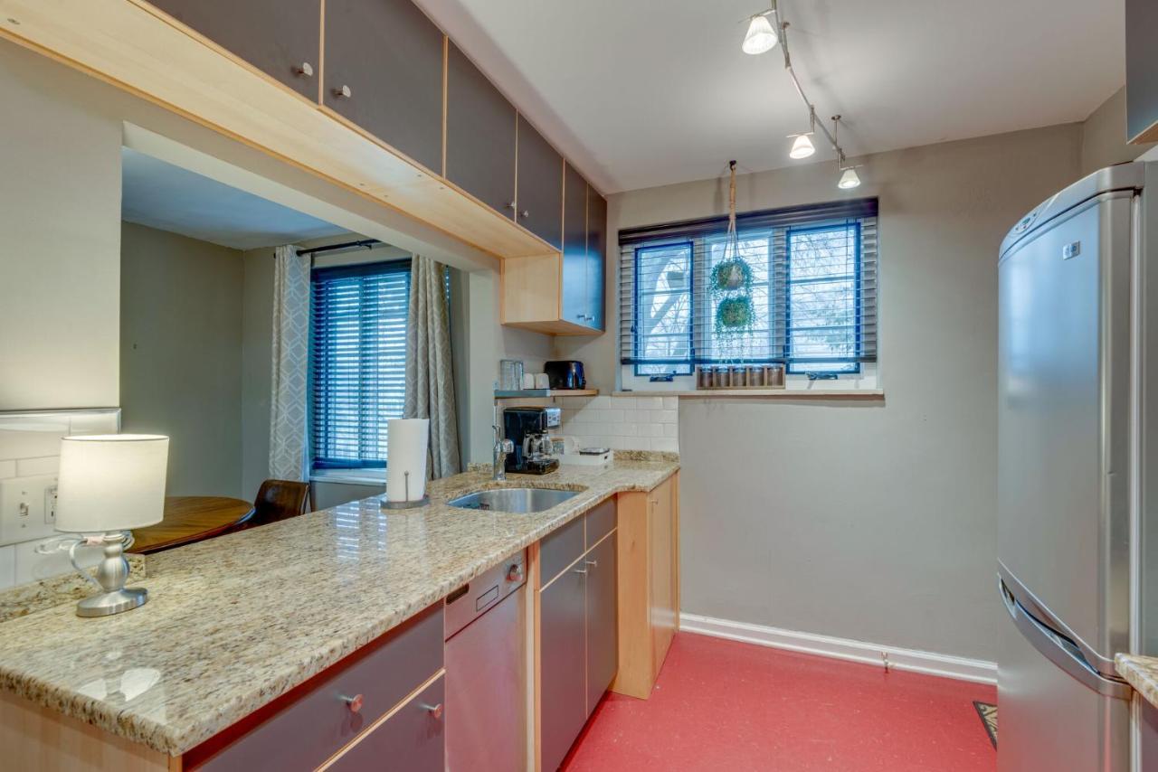 Apartment In The Center Of It -107 *