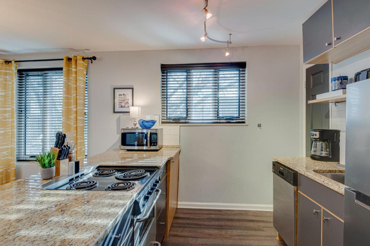Flat W/view Walkable -207 Apartment