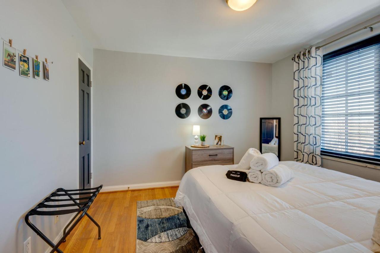 Flat Across From Vanderbilt -205 *