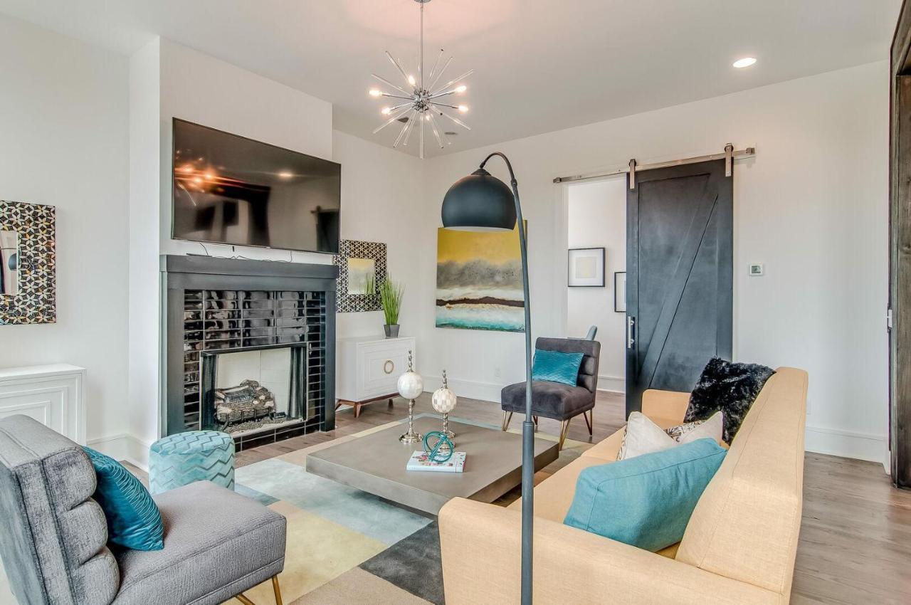 4 Connecting - Sleeps 32 To 36 - Firepits - Garages - Rooftops Decks - Great Views - Security