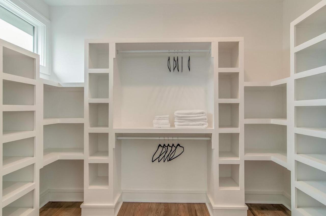 Holiday home 4 Connecting - Sleeps 32 To 36 - Firepits - Garages - Rooftops Decks - Great Views - Security Nashville