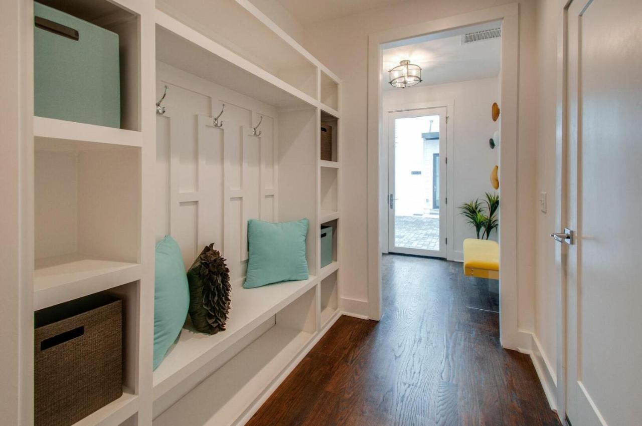 Holiday home 4 Connecting - Sleeps 32 To 36 - Firepits - Garages - Rooftops Decks - Great Views - Security Nashville