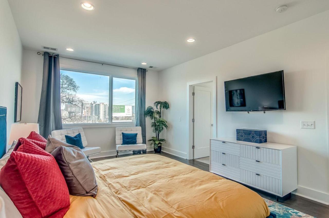 Holiday home 4 Connecting - Sleeps 32 To 36 - Firepits - Garages - Rooftops Decks - Great Views - Security *