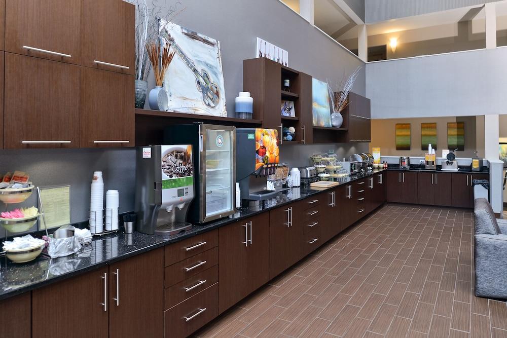 Quality Airport Hotel