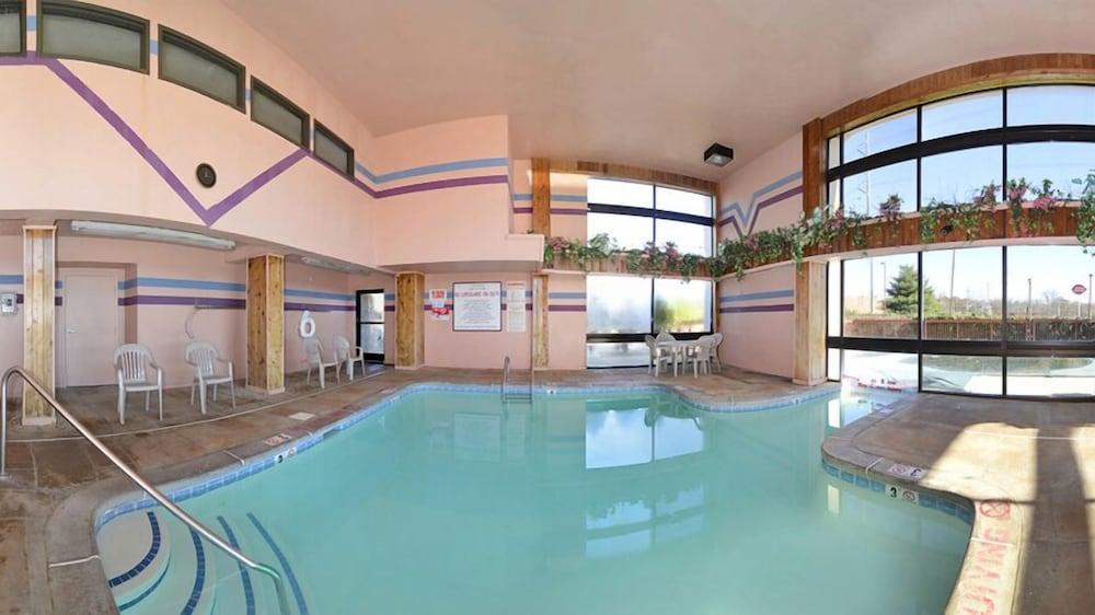 Super 8 By Wyndham Hermitage Nashville