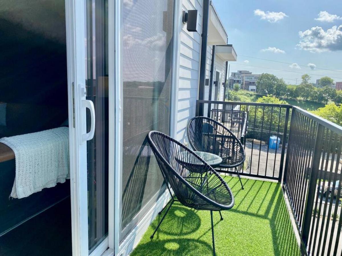 Big New And Modern With Skyline View Mural And Ping Pong *