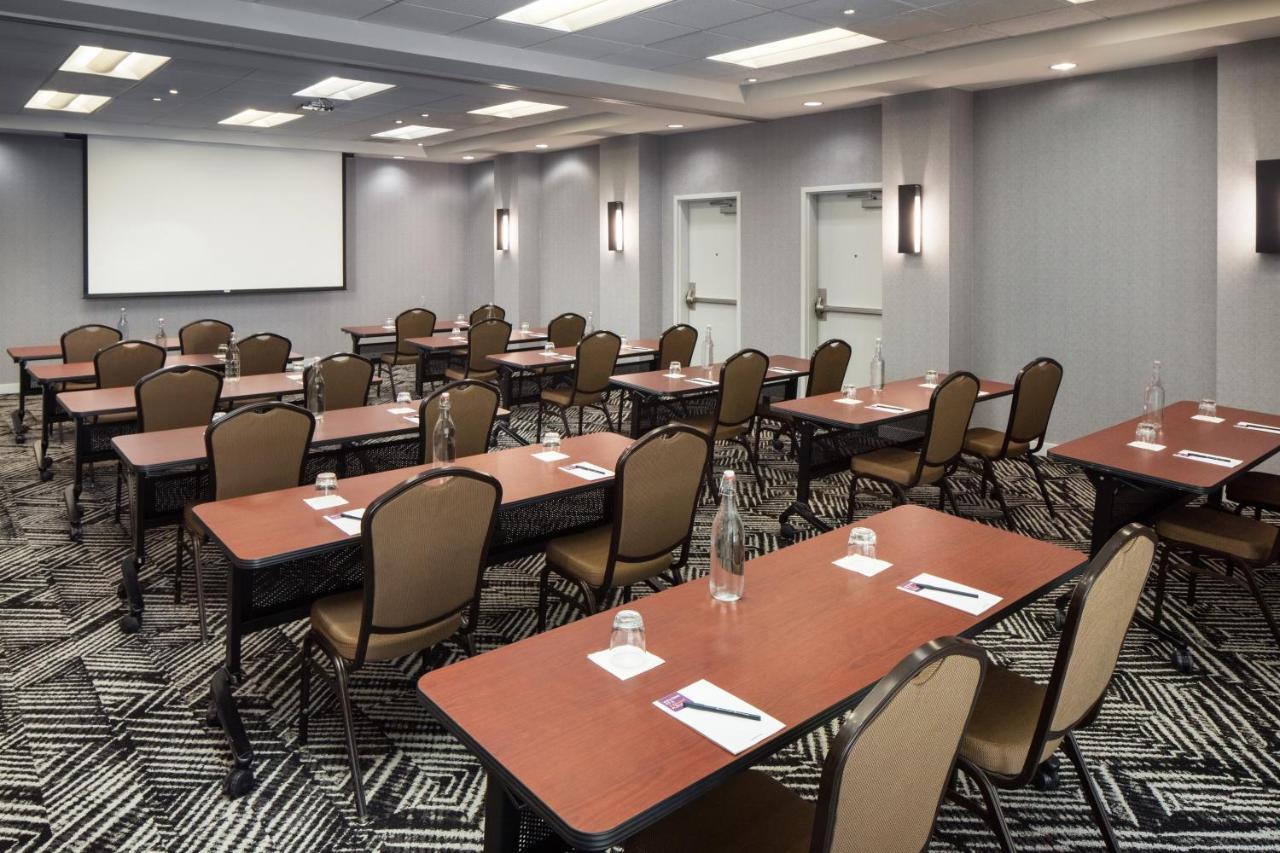 Hyatt Place Downtown Hotel 3*