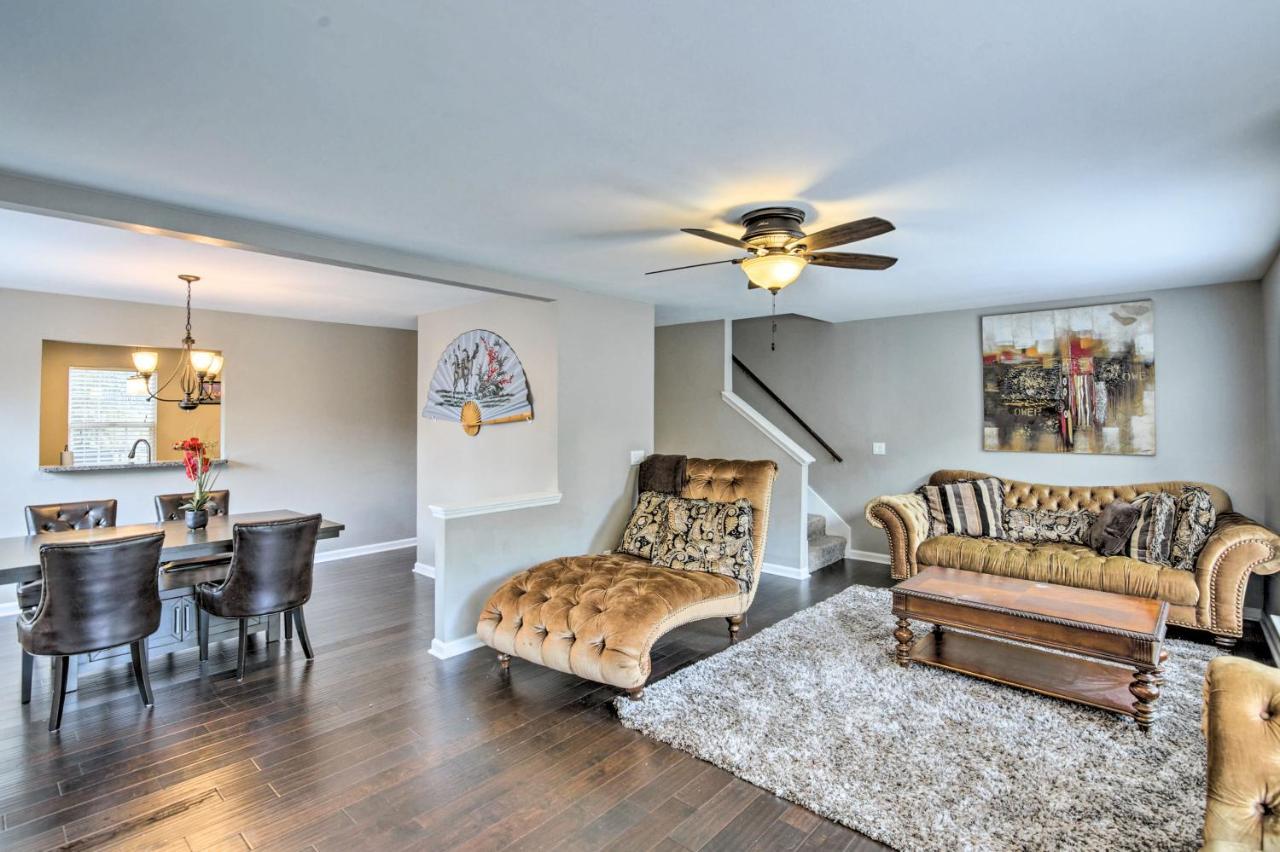 Hotel Spacious Nashville Townhome W\/ Private Deck & Yard