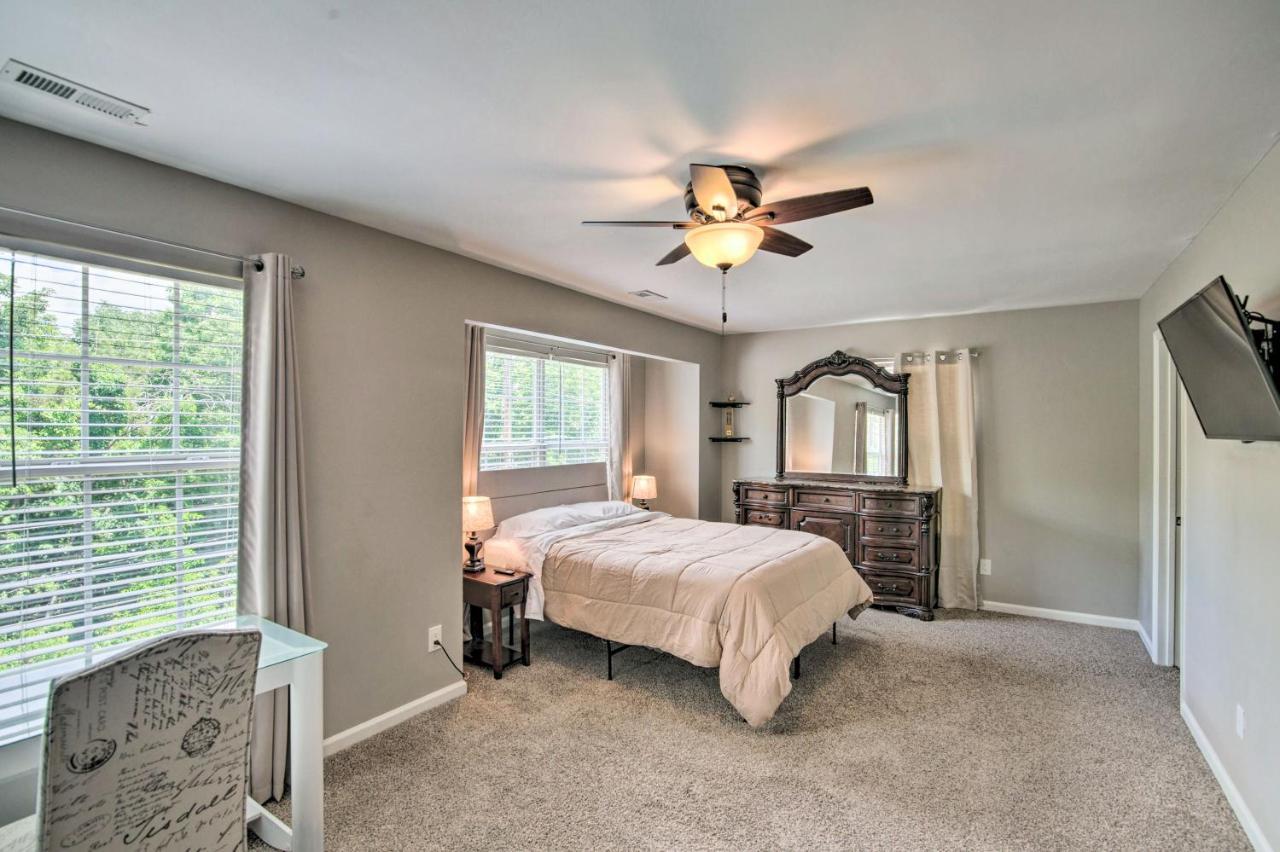 Spacious Nashville Townhome W\/ Private Deck & Yard Hotel *