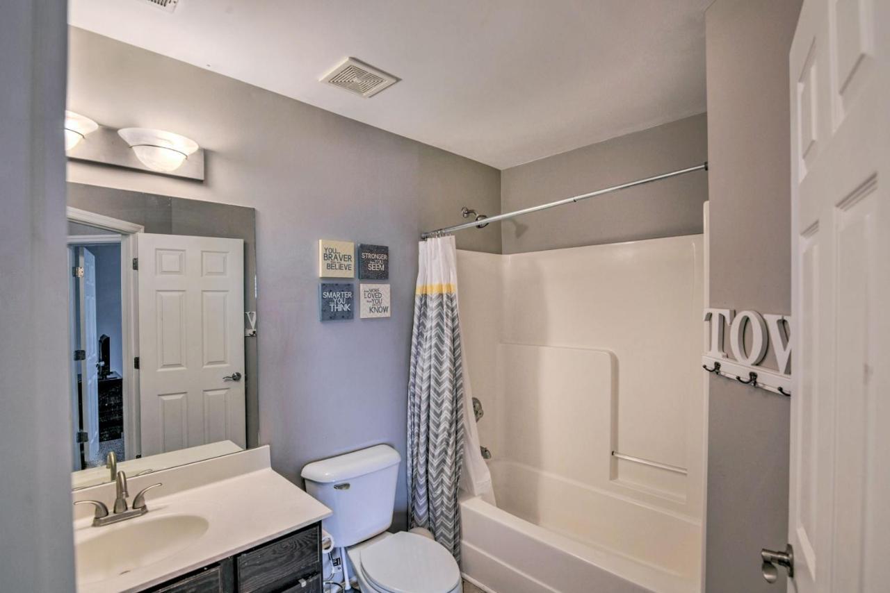 Spacious Nashville Townhome W\/ Private Deck & Yard * Nashville