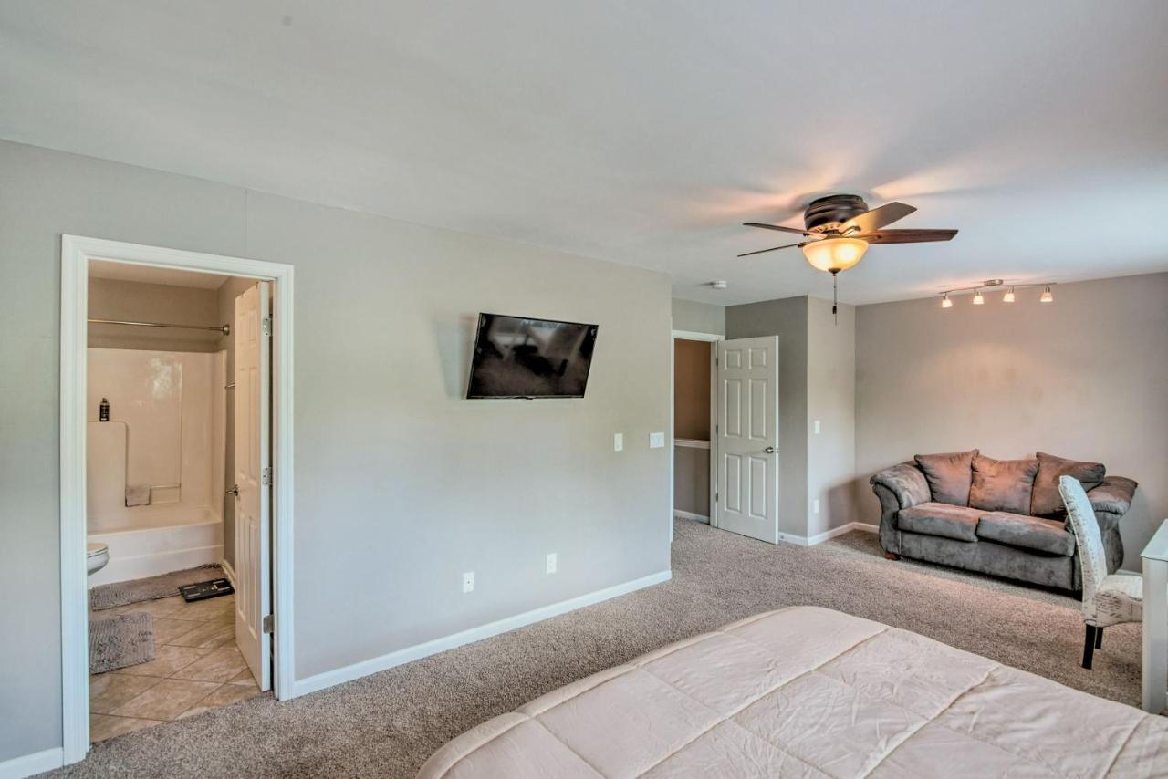 Hotel Spacious Nashville Townhome W\/ Private Deck & Yard *