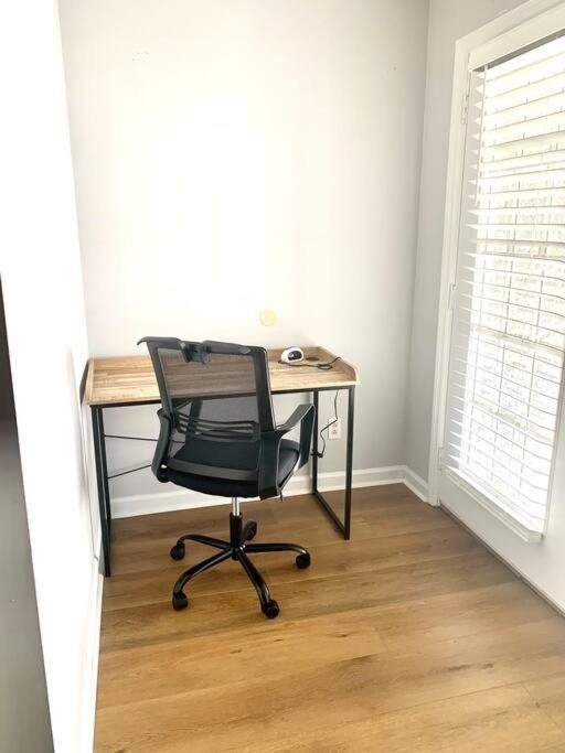 Classic 2-bedroom W/free Parking