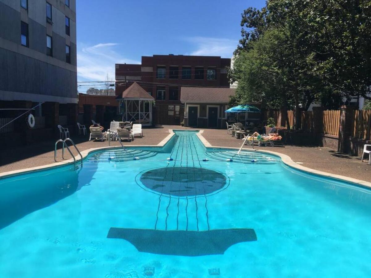 Music Row Retreat With Pool And Free Parking, Walk To Bars! *