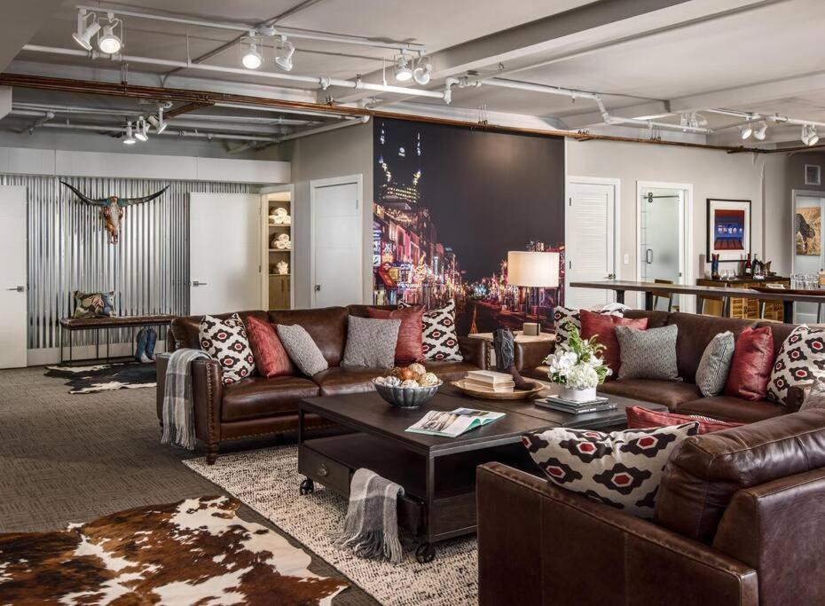 Honky Tonk 6 Bedroom By Maddox * Nashville