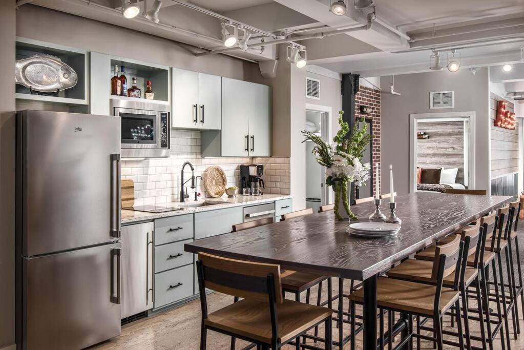 Honky Tonk 6 Bedroom By Maddox * Nashville