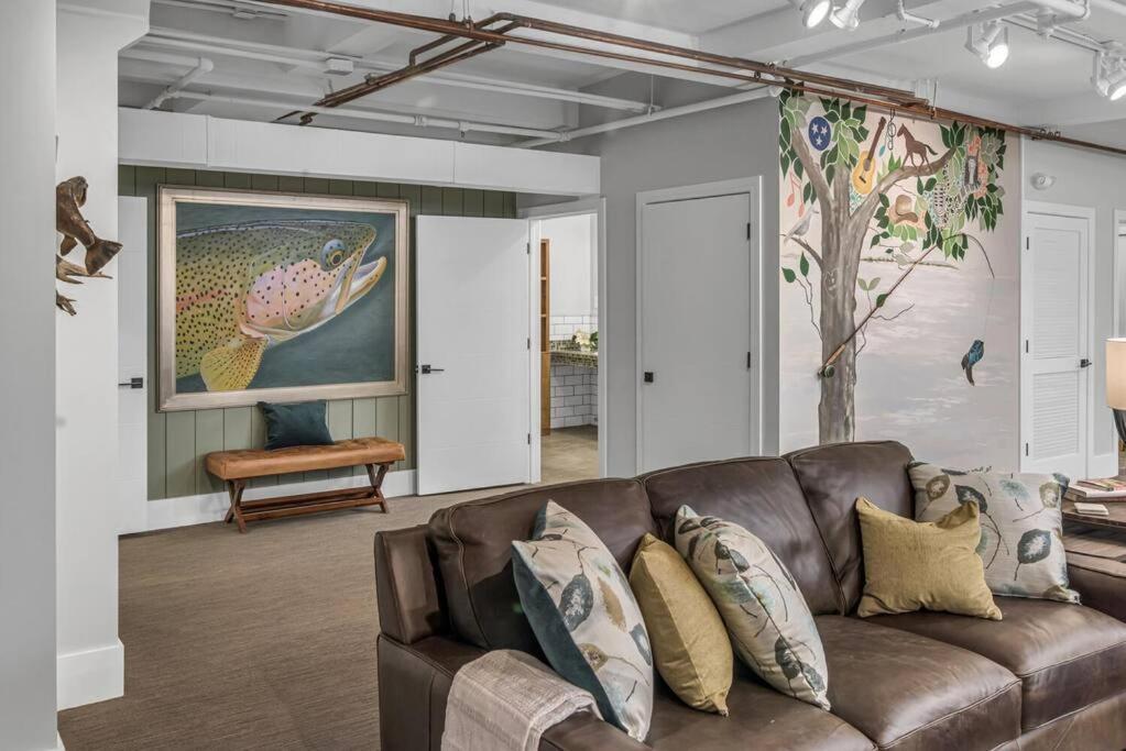 Apartment Rustic At The Maddox 6 Bedrooms *
