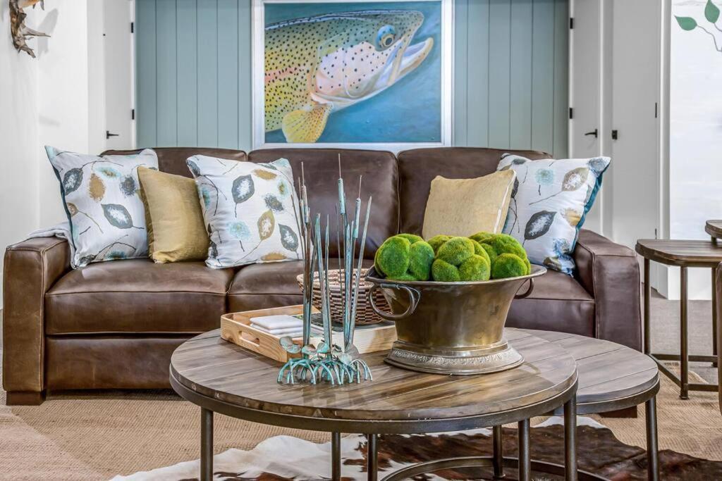 Rustic At The Maddox 6 Bedrooms