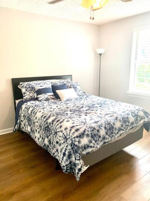 Classic 2-bedroom W/free Parking Nashville