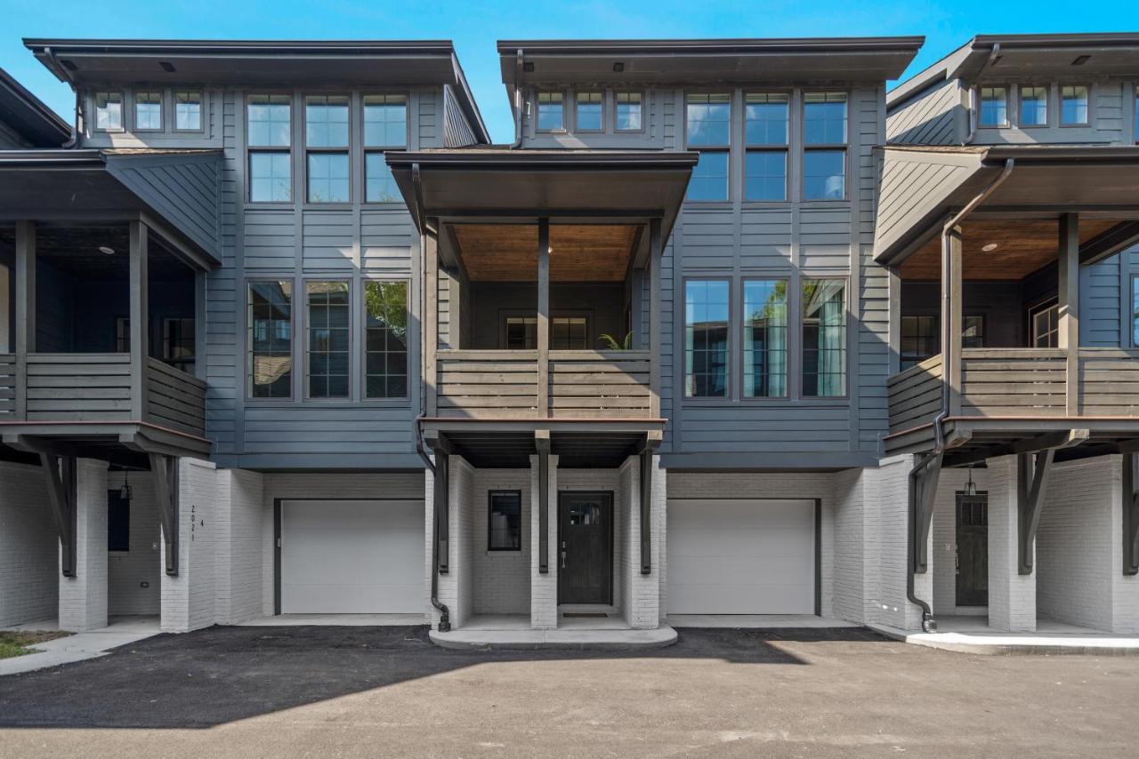 3 Bedroom Townhome In The Heart Of Nashville! Holiday home