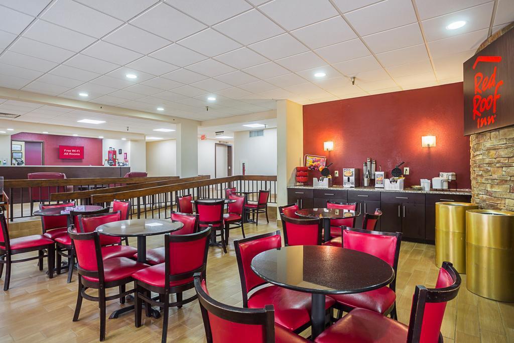 Red Roof - Music Motel