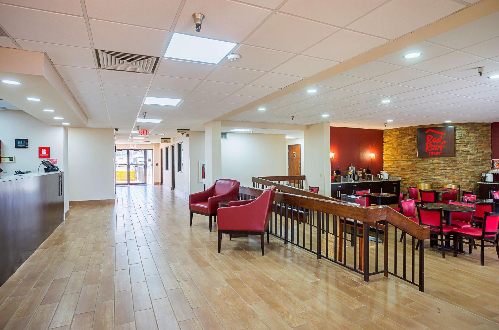 Red Roof - Music Motel