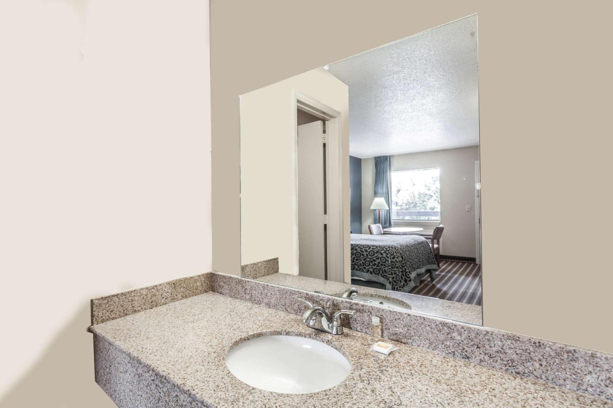 Days By Wyndham N Opryland/grand Ole Opry Motel 2*