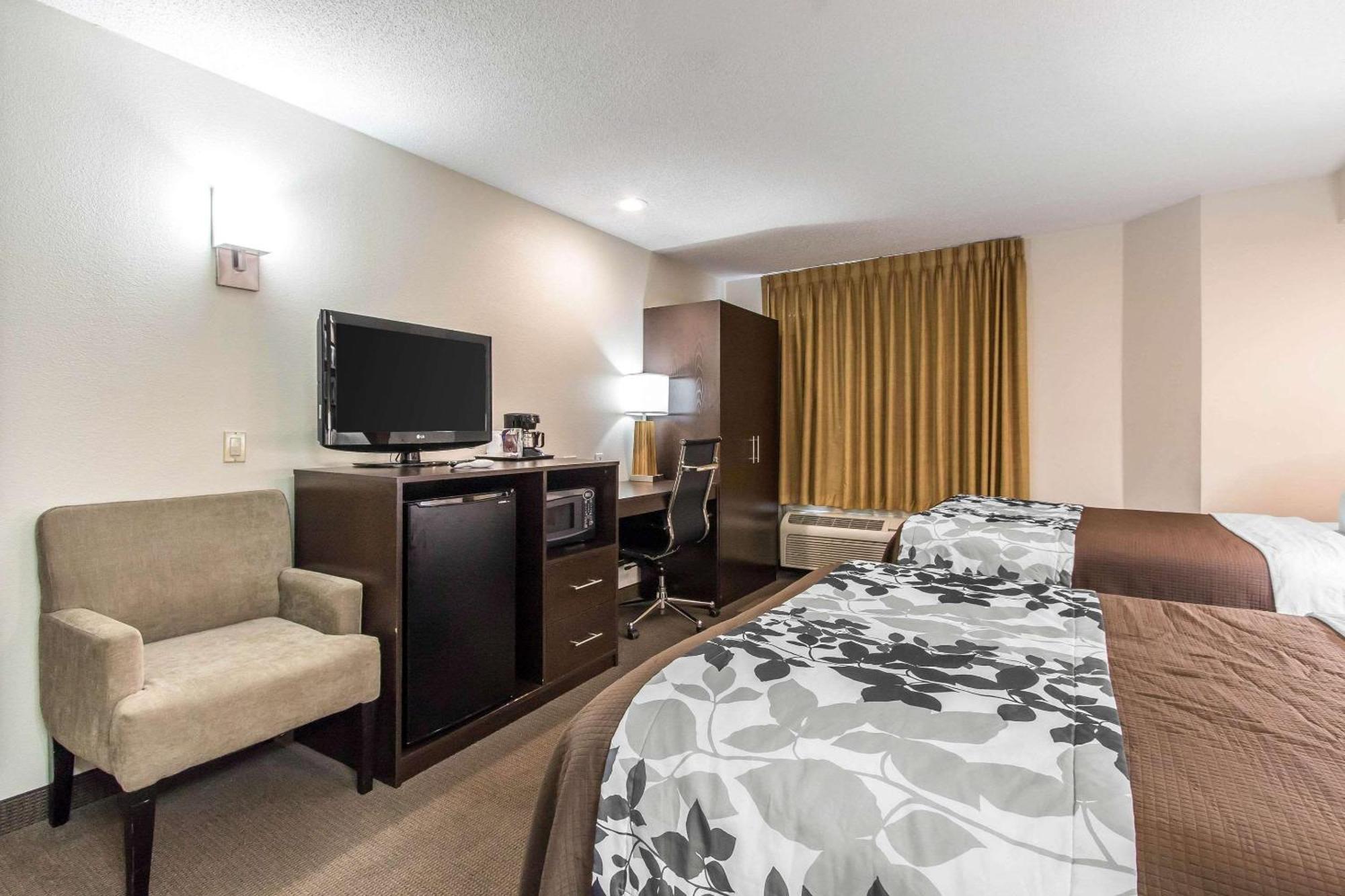 Sleep Near Percy Priest Inn 2*