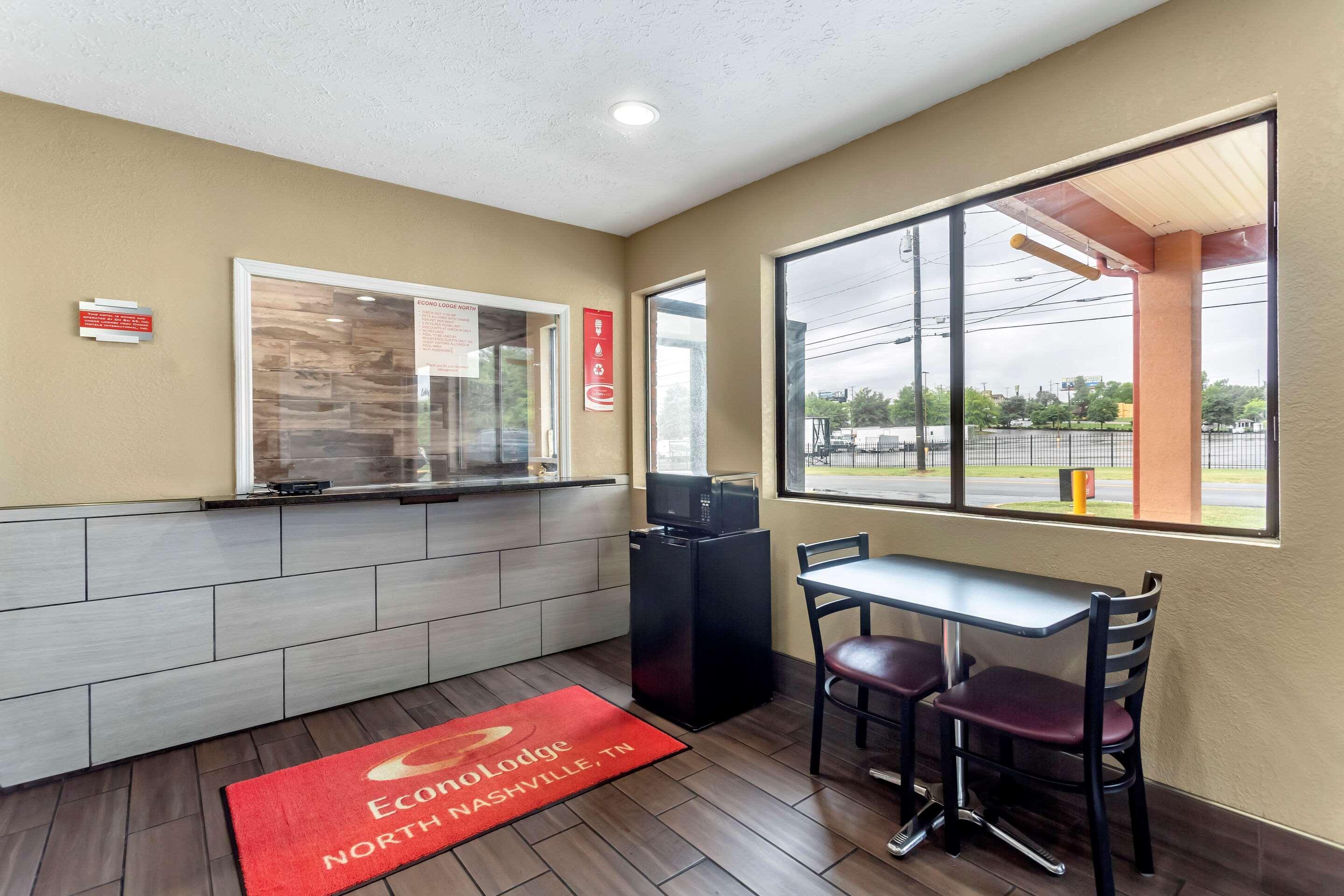 Econo North - Opryland Motel